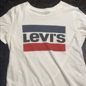 Levi’s short sleeve tee